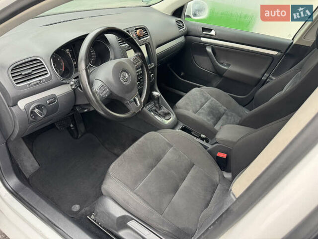 Белый Фольксваген Гольф, объемом двигателя 1.39 л и пробегом 176 тыс. км за 7650 $, фото 10 на Automoto.ua