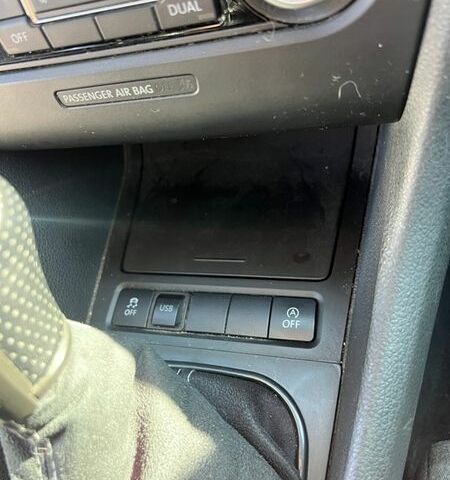 Белый Фольксваген Гольф, объемом двигателя 1.6 л и пробегом 340 тыс. км за 7200 $, фото 22 на Automoto.ua