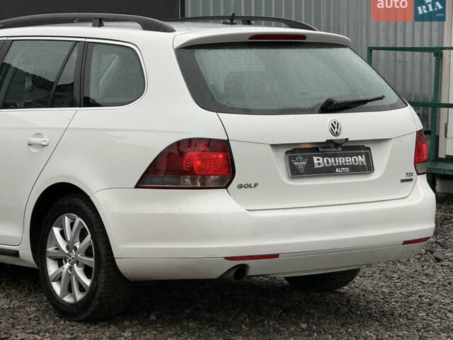 Білий Фольксваген Гольф, об'ємом двигуна 1.6 л та пробігом 263 тис. км за 7790 $, фото 9 на Automoto.ua