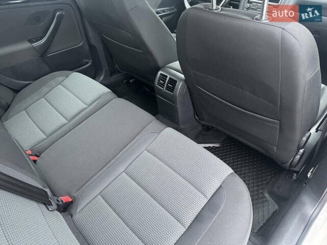 Белый Фольксваген Гольф, объемом двигателя 1.6 л и пробегом 180 тыс. км за 7700 $, фото 22 на Automoto.ua