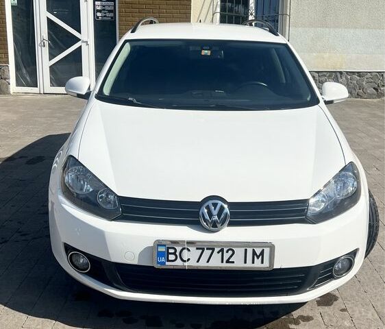 Белый Фольксваген Гольф, объемом двигателя 2 л и пробегом 208 тыс. км за 8199 $, фото 9 на Automoto.ua