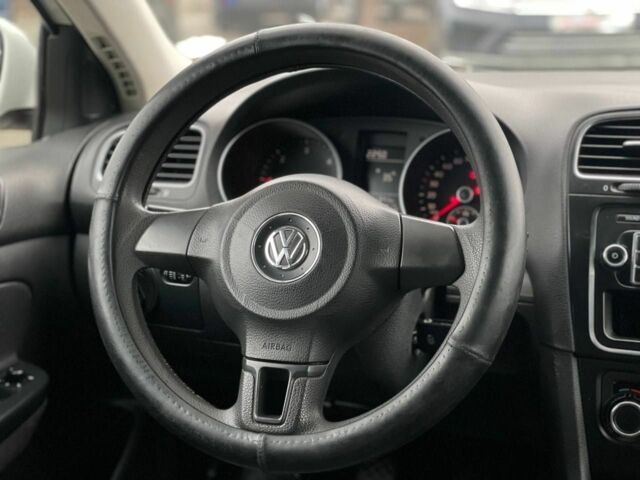 Білий Фольксваген Гольф, об'ємом двигуна 1.6 л та пробігом 292 тис. км за 6999 $, фото 16 на Automoto.ua