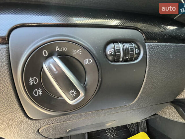 Білий Фольксваген Гольф, об'ємом двигуна 2 л та пробігом 217 тис. км за 8450 $, фото 11 на Automoto.ua