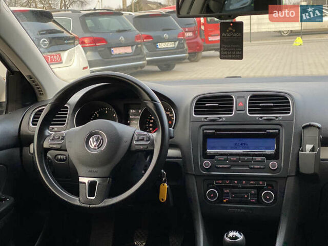 Белый Фольксваген Гольф, объемом двигателя 1.6 л и пробегом 220 тыс. км за 7099 $, фото 26 на Automoto.ua