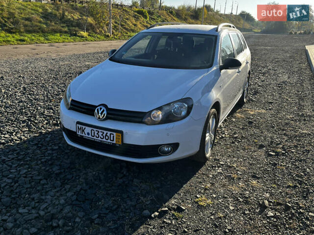 Белый Фольксваген Гольф, объемом двигателя 1.6 л и пробегом 327 тыс. км за 7800 $, фото 3 на Automoto.ua