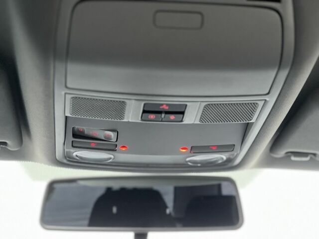 Білий Фольксваген Гольф, об'ємом двигуна 2.5 л та пробігом 258 тис. км за 6800 $, фото 13 на Automoto.ua