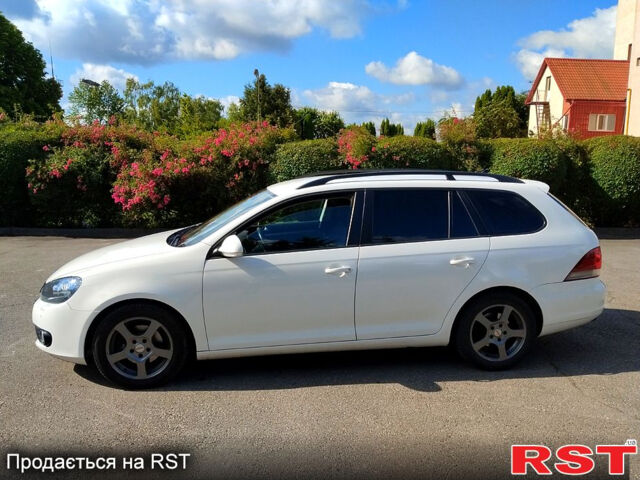 Белый Фольксваген Гольф, объемом двигателя 1.6 л и пробегом 223 тыс. км за 8500 $, фото 4 на Automoto.ua