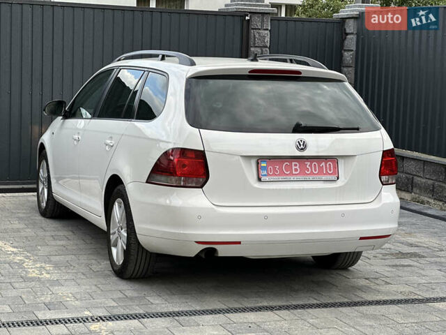 Білий Фольксваген Гольф, об'ємом двигуна 1.6 л та пробігом 215 тис. км за 8600 $, фото 19 на Automoto.ua