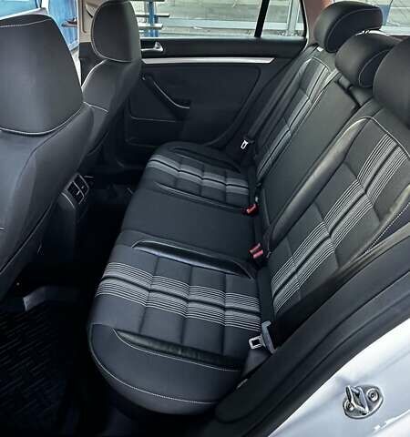 Білий Фольксваген Гольф, об'ємом двигуна 1.6 л та пробігом 288 тис. км за 9500 $, фото 20 на Automoto.ua