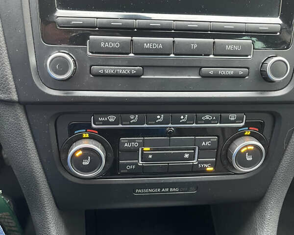 Белый Фольксваген Гольф, объемом двигателя 1.6 л и пробегом 314 тыс. км за 7900 $, фото 17 на Automoto.ua