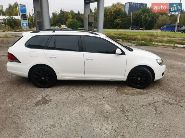 Белый Фольксваген Гольф, объемом двигателя 1.6 л и пробегом 285 тыс. км за 8100 $, фото 3 на Automoto.ua