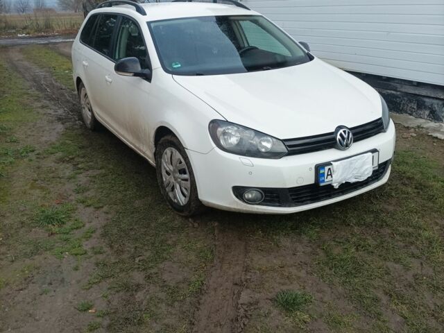 Білий Фольксваген Гольф, об'ємом двигуна 0 л та пробігом 256 тис. км за 7100 $, фото 3 на Automoto.ua