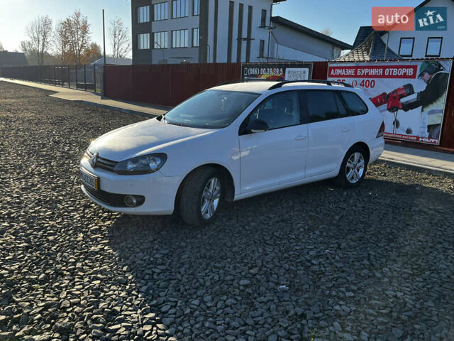 Белый Фольксваген Гольф, объемом двигателя 1.6 л и пробегом 327 тыс. км за 7800 $, фото 5 на Automoto.ua