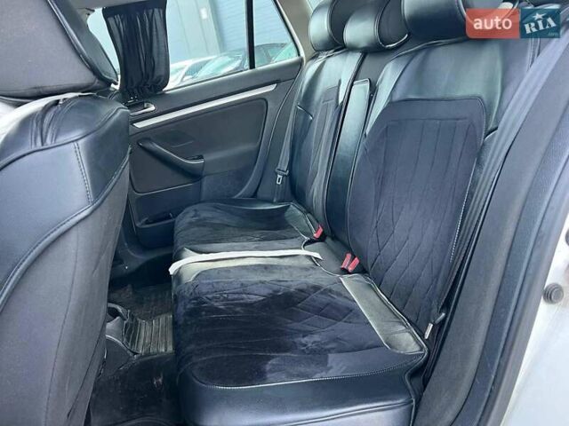 Белый Фольксваген Гольф, объемом двигателя 1.6 л и пробегом 289 тыс. км за 9590 $, фото 29 на Automoto.ua