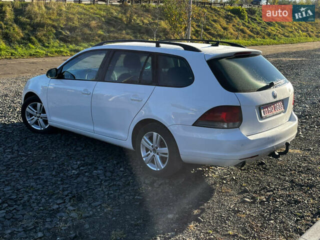 Белый Фольксваген Гольф, объемом двигателя 1.6 л и пробегом 327 тыс. км за 7800 $, фото 7 на Automoto.ua