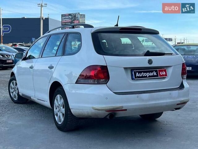 Белый Фольксваген Гольф, объемом двигателя 1.6 л и пробегом 289 тыс. км за 9590 $, фото 4 на Automoto.ua