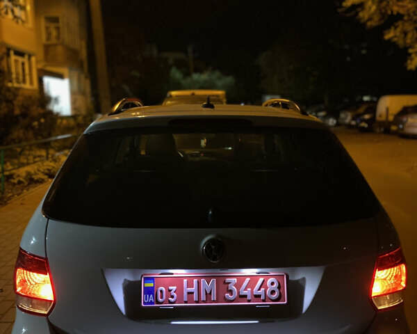 Білий Фольксваген Гольф, об'ємом двигуна 2 л та пробігом 253 тис. км за 9500 $, фото 30 на Automoto.ua