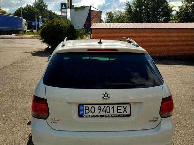 Белый Фольксваген Гольф, объемом двигателя 1.6 л и пробегом 223 тыс. км за 8500 $, фото 3 на Automoto.ua