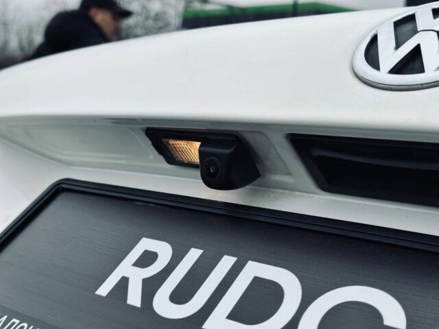 Білий Фольксваген Гольф, об'ємом двигуна 1.6 л та пробігом 263 тис. км за 7999 $, фото 7 на Automoto.ua