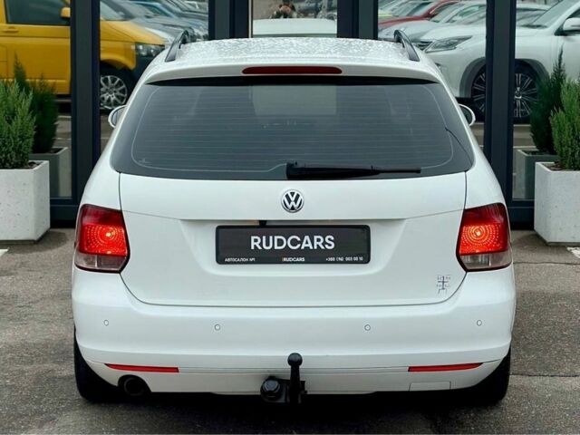 Білий Фольксваген Гольф, об'ємом двигуна 1.6 л та пробігом 263 тис. км за 7999 $, фото 4 на Automoto.ua