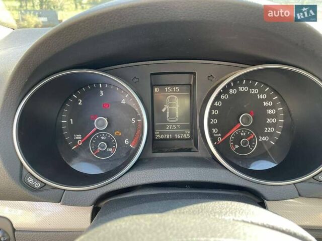 Білий Фольксваген Гольф, об'ємом двигуна 1.6 л та пробігом 250 тис. км за 7200 $, фото 11 на Automoto.ua