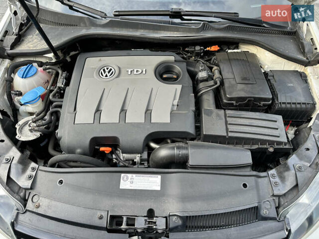 Білий Фольксваген Гольф, об'ємом двигуна 1.6 л та пробігом 215 тис. км за 8600 $, фото 38 на Automoto.ua