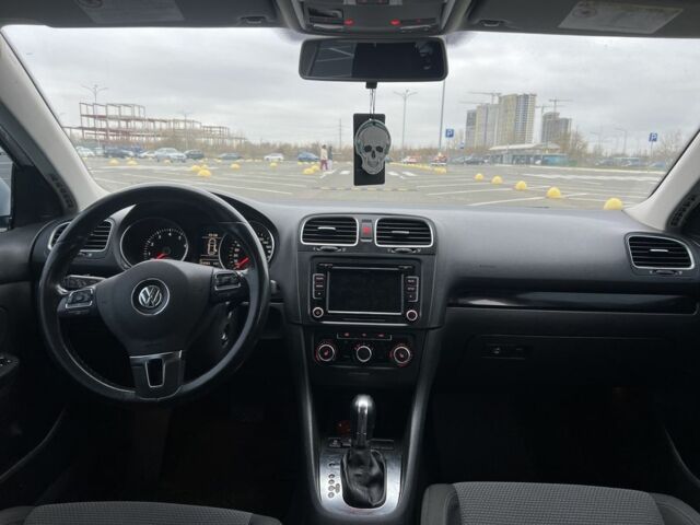 Білий Фольксваген Гольф, об'ємом двигуна 2.5 л та пробігом 258 тис. км за 6800 $, фото 10 на Automoto.ua