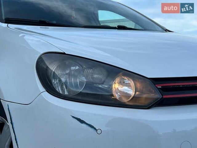 Белый Фольксваген Гольф, объемом двигателя 1.6 л и пробегом 289 тыс. км за 9590 $, фото 11 на Automoto.ua