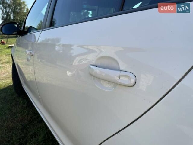 Білий Фольксваген Гольф, об'ємом двигуна 1.6 л та пробігом 250 тис. км за 7200 $, фото 9 на Automoto.ua