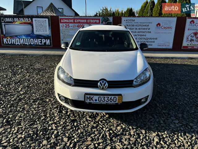 Белый Фольксваген Гольф, объемом двигателя 1.6 л и пробегом 327 тыс. км за 7800 $, фото 2 на Automoto.ua