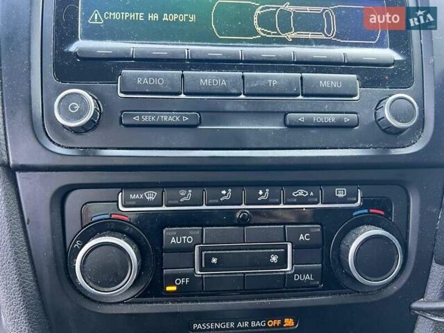 Белый Фольксваген Гольф, объемом двигателя 1.6 л и пробегом 289 тыс. км за 9590 $, фото 23 на Automoto.ua