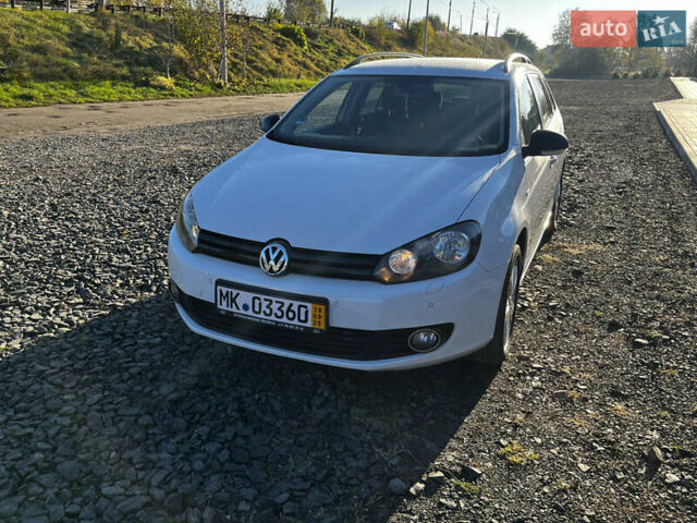 Белый Фольксваген Гольф, объемом двигателя 1.6 л и пробегом 327 тыс. км за 7800 $, фото 1 на Automoto.ua