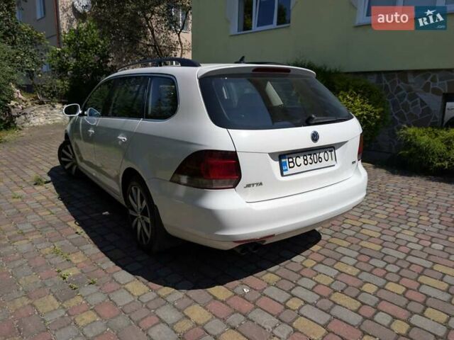 Белый Фольксваген Гольф, объемом двигателя 1.97 л и пробегом 241 тыс. км за 7600 $, фото 3 на Automoto.ua
