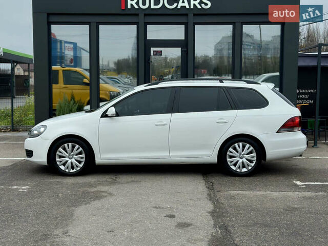 Белый Фольксваген Гольф, объемом двигателя 1.6 л и пробегом 263 тыс. км за 7999 $, фото 2 на Automoto.ua