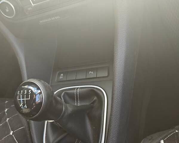 Фольксваген Гольф 2012 у Вознесенске на Automoto.ua Білий Фольксваген Гольф, об'ємом двигуна 1.6 л та пробігом 186 тис. км за 9800 $, фото 14 на Automoto.ua
