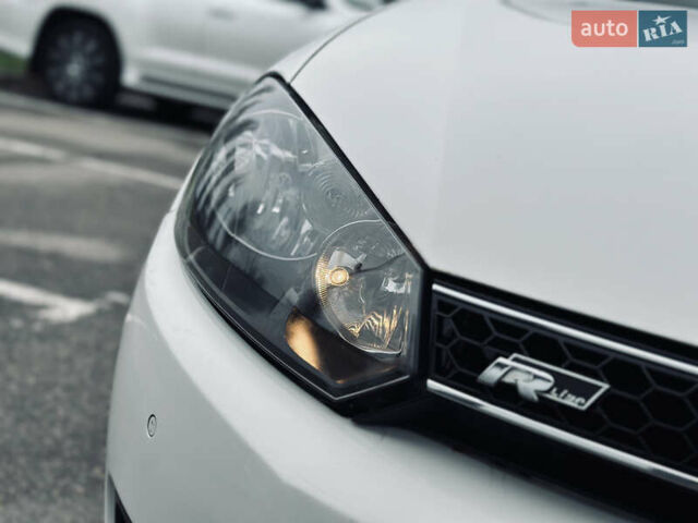 Белый Фольксваген Гольф, объемом двигателя 1.6 л и пробегом 263 тыс. км за 7999 $, фото 24 на Automoto.ua