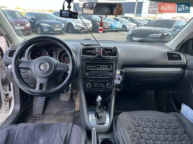Белый Фольксваген Гольф, объемом двигателя 1.6 л и пробегом 289 тыс. км за 9590 $, фото 30 на Automoto.ua