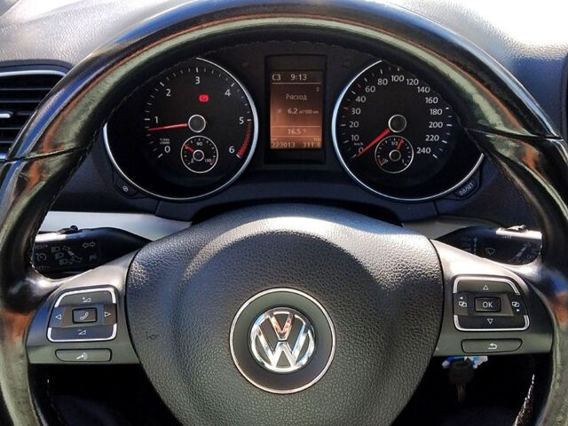 Белый Фольксваген Гольф, объемом двигателя 1.6 л и пробегом 223 тыс. км за 8500 $, фото 10 на Automoto.ua
