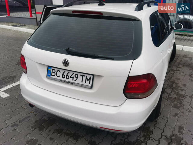 Белый Фольксваген Гольф, объемом двигателя 1.6 л и пробегом 285 тыс. км за 8100 $, фото 9 на Automoto.ua