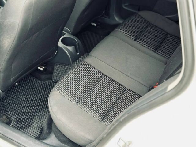 Білий Фольксваген Гольф, об'ємом двигуна 1.6 л та пробігом 263 тис. км за 7999 $, фото 10 на Automoto.ua