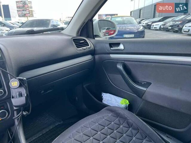 Белый Фольксваген Гольф, объемом двигателя 1.6 л и пробегом 289 тыс. км за 9590 $, фото 25 на Automoto.ua