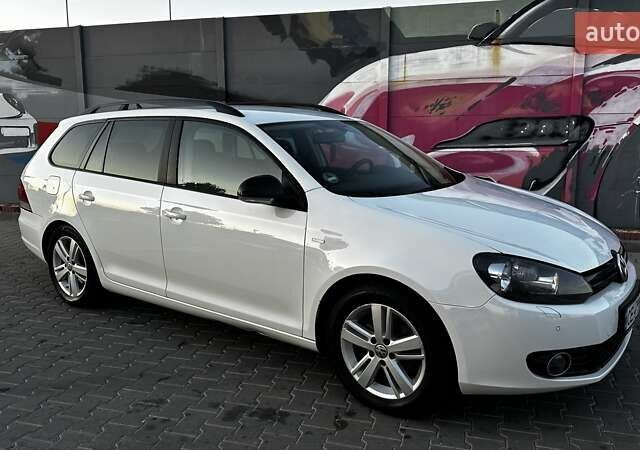 Білий Фольксваген Гольф, об'ємом двигуна 1.6 л та пробігом 288 тис. км за 9500 $, фото 25 на Automoto.ua