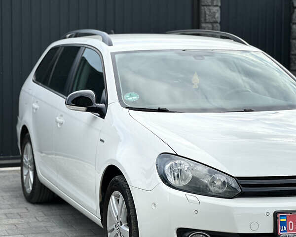 Білий Фольксваген Гольф, об'ємом двигуна 1.6 л та пробігом 215 тис. км за 8600 $, фото 13 на Automoto.ua