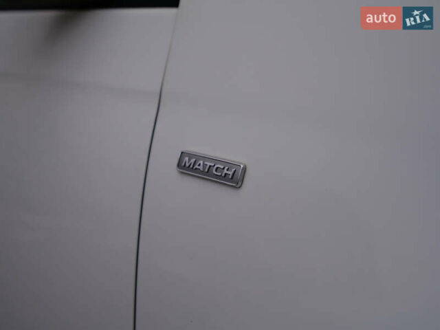 Білий Фольксваген Гольф, об'ємом двигуна 2 л та пробігом 253 тис. км за 9500 $, фото 3 на Automoto.ua