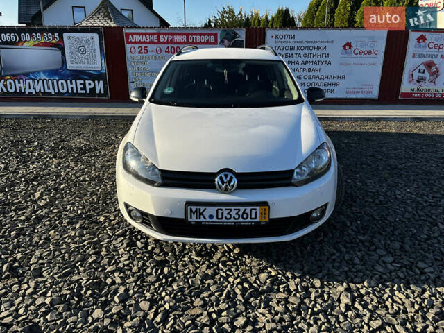 Белый Фольксваген Гольф, объемом двигателя 1.6 л и пробегом 327 тыс. км за 7800 $, фото 4 на Automoto.ua