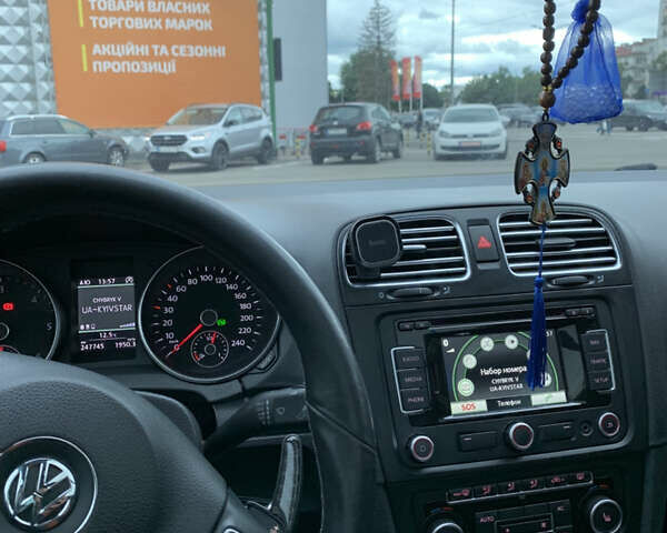 Белый Фольксваген Гольф, объемом двигателя 1.6 л и пробегом 248 тыс. км за 8499 $, фото 5 на Automoto.ua