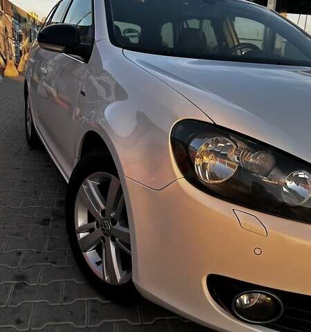 Білий Фольксваген Гольф, об'ємом двигуна 1.6 л та пробігом 288 тис. км за 9500 $, фото 10 на Automoto.ua