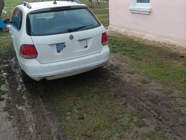 Білий Фольксваген Гольф, об'ємом двигуна 0 л та пробігом 256 тис. км за 7100 $, фото 5 на Automoto.ua