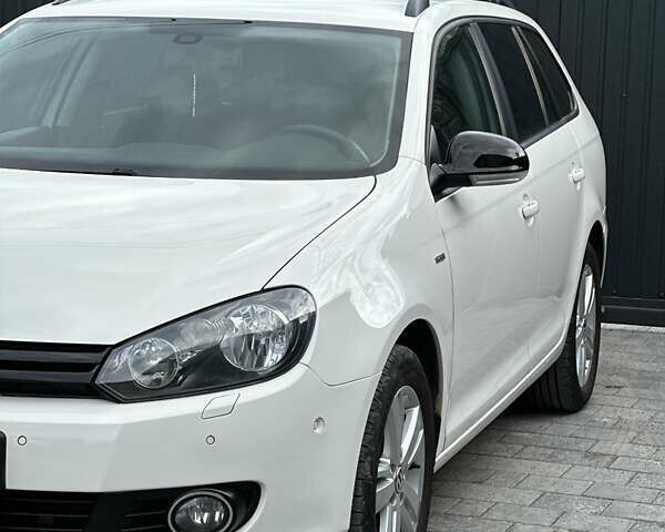 Білий Фольксваген Гольф, об'ємом двигуна 1.6 л та пробігом 215 тис. км за 8600 $, фото 12 на Automoto.ua