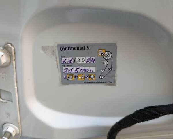 Белый Фольксваген Гольф, объемом двигателя 1.97 л и пробегом 241 тыс. км за 7600 $, фото 9 на Automoto.ua